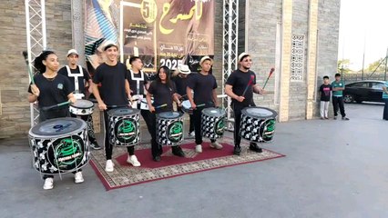 مجموعة قارعي الطبول امام المركب الثقافي الحي المحمدي