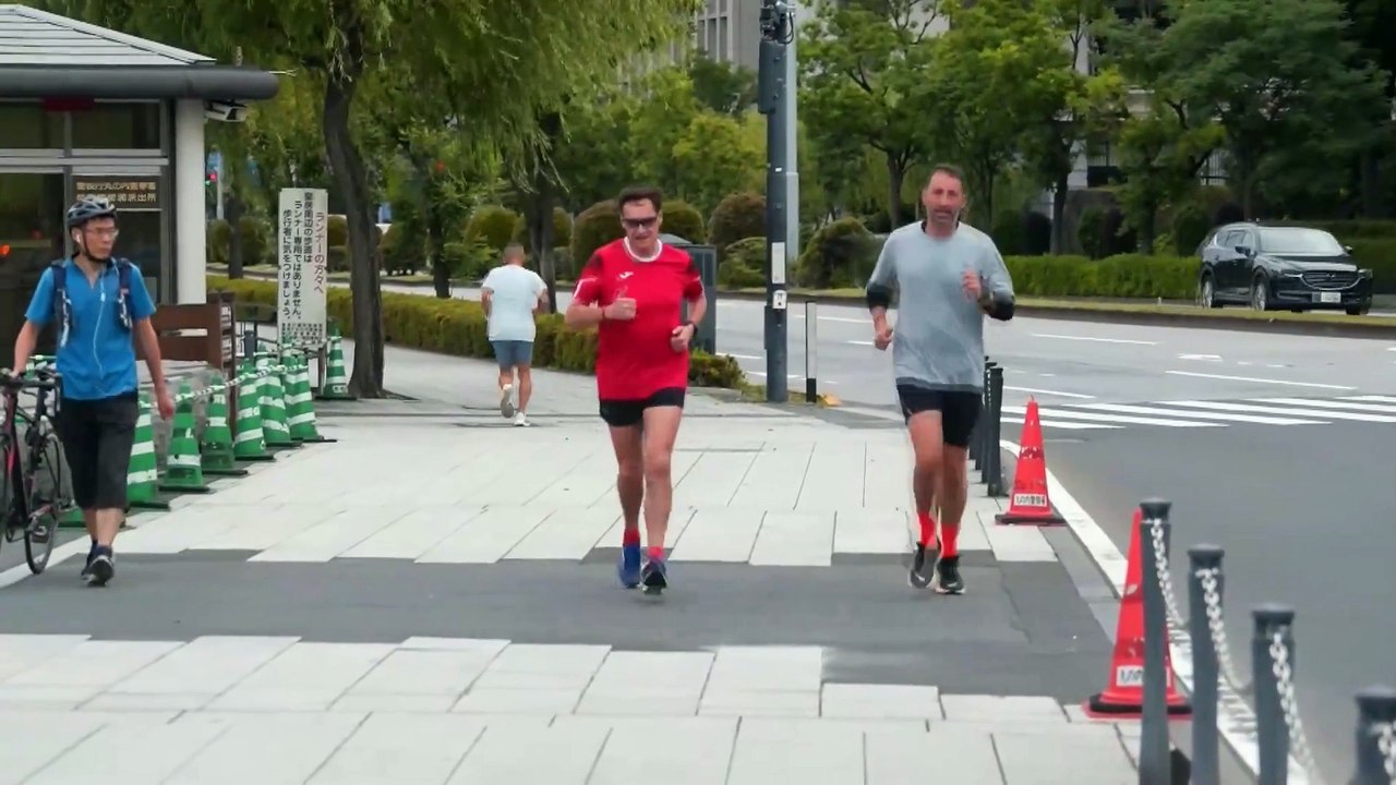 Illa sale a correr durante su visita a Japón