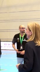 La infanta Cristina muestra su apoyo incondicional a su hijo, Pablo Urdangarin, tras un partido de balonmano