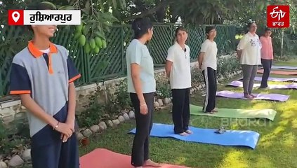 ਇੱਕ ਦਿਨ DC ਦੇ ਨਾਲ, ਹੁਸ਼ਿਆਰਪੁਰ ਦੇ ਟਾਪਰਾਂ ਨੂੰ ਮਿਲਿਆ ਪ੍ਰਸ਼ਾਸਕੀ ਤਜ਼ਰਬਾ, ਲੀਡਰਸ਼ਿਪ ਅਤੇ ਲੋਕ ਸੇਵਾ ਦੀ ਪ੍ਰੇਰਨਾ