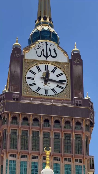 المصور الفلكي العصفور يوثق لحظة تعامد الشمس فوق الكعبة المشرفة