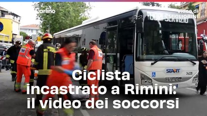 Ciclista incastrato a Rimini: il video dei soccorsi