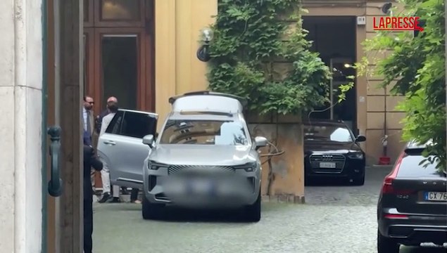 Terminato incontro Conte-De Laurentiis: il tecnico lascia l'abitazione del patron