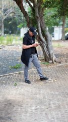High IQ handling when encountering suspicious people!