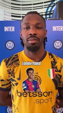 Los jugadores del Inter de Milán se rinden a los pies de Lamine Yamal