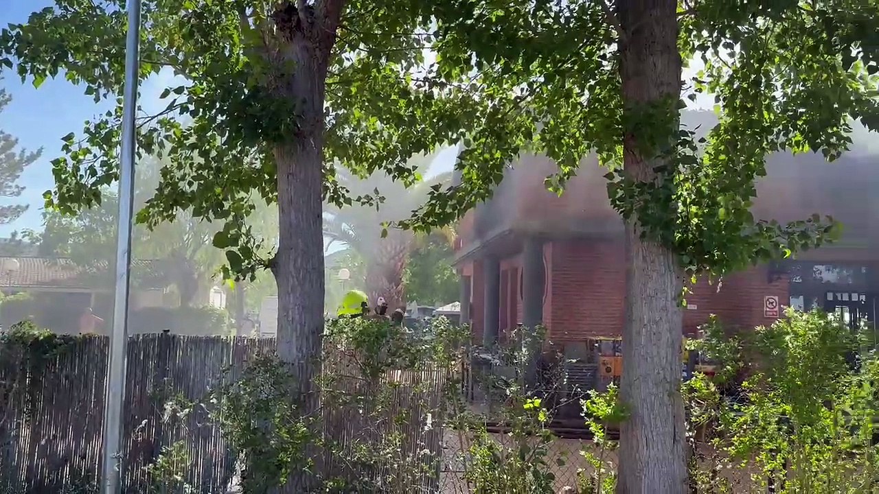 Un incendio calcina el camping de Navarrete