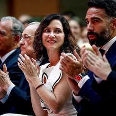 🔥💥 DÍAZ AYUSO ATIZA AL BARÇA EN PLENO HOMENAJE A CARVAJAL: “¡YA TIENE MÁS CHAMPIONS QUE EL BARÇA!” ⚽