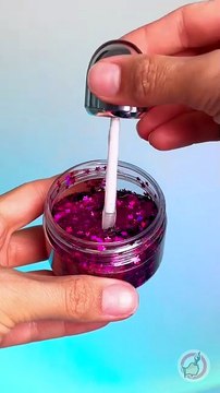 You Want Lips With Galactic Shine? Make This Lip Gloss 🌌💄 #diy #makeup