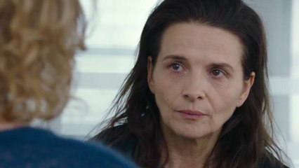 Entre Dois Mundos Trailer Legendado