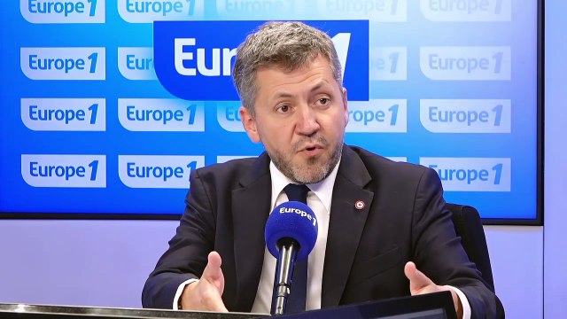 F. Bayrou va demander un effort aux Français : «Lorsqu’on fait des économies, qu’on baisse le déficit public, dans le même temps, il faut baisser les impôts», affirme Franck Allisio