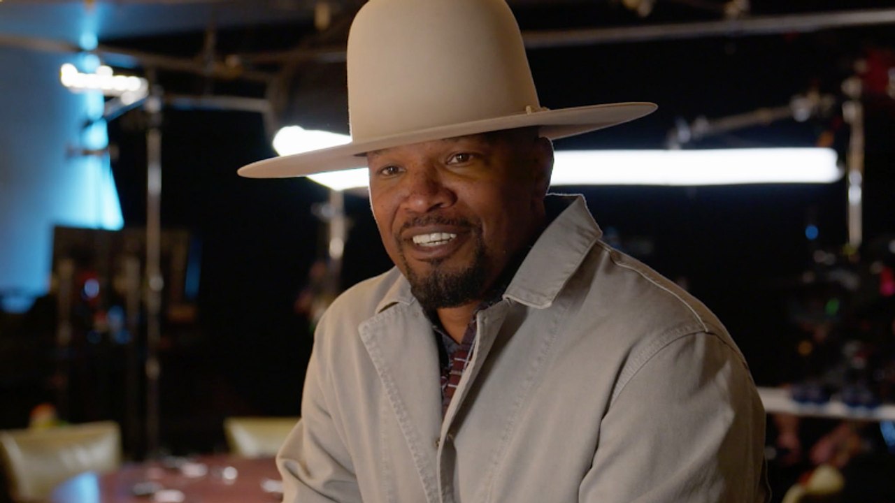 Jamie Foxx Names Comedy Heroes & Greatest Sitcoms | THR Comedy Roundtable Off Script Moment