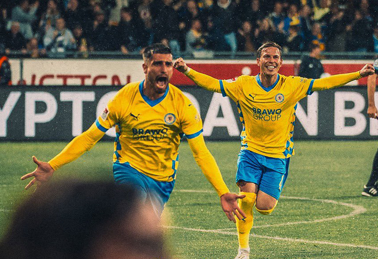Eintracht Braunschweig v FC Saarbrücken