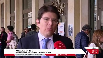 ¿Se puede sacar la consulta popular por decreto? Esto responden senadores y abogados constitucionalistas