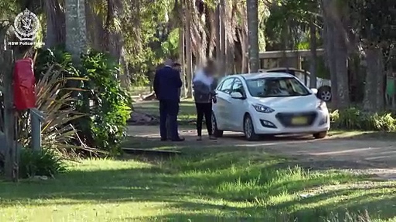 Raptor Squad arrest, Swan Bay | Newcastle Herald