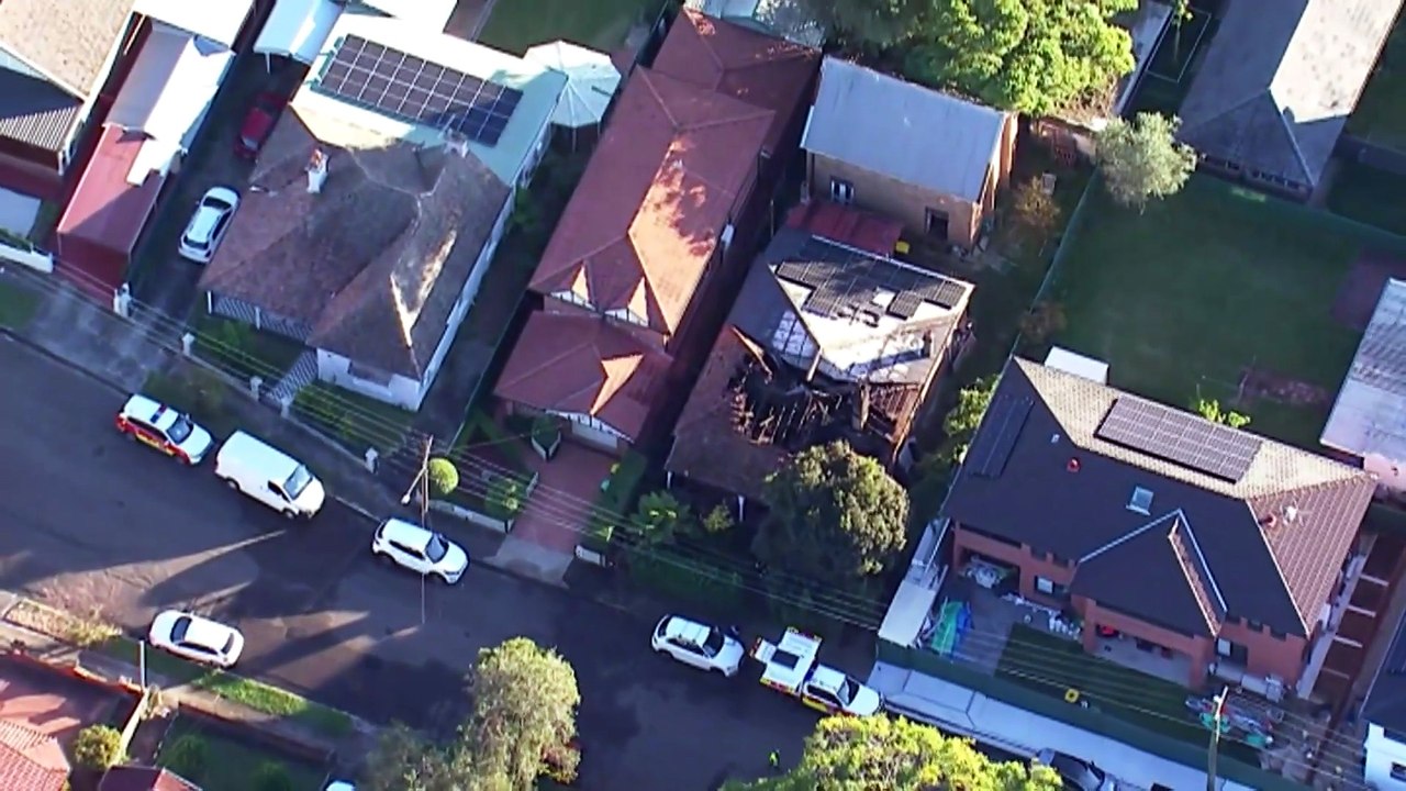 Police establish strike force to investigate fire that killed Sydney man in his 80s