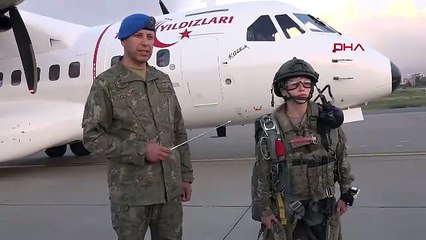 Türkiye'nin en seçkin birliği binlerce metre yüksekte tüm dünyaya gövde gösterisi yaptı!