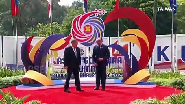 ASEAN Seeks Tariff Antidote With Closer Ties to Gulf Nations, China