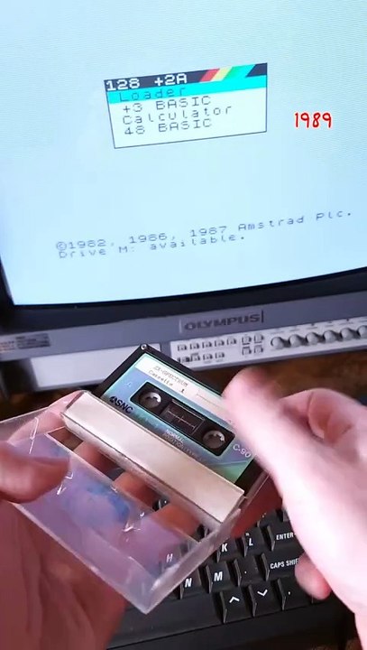 Sinclair ZX Spectrum +2B, 1989 playing Exolon