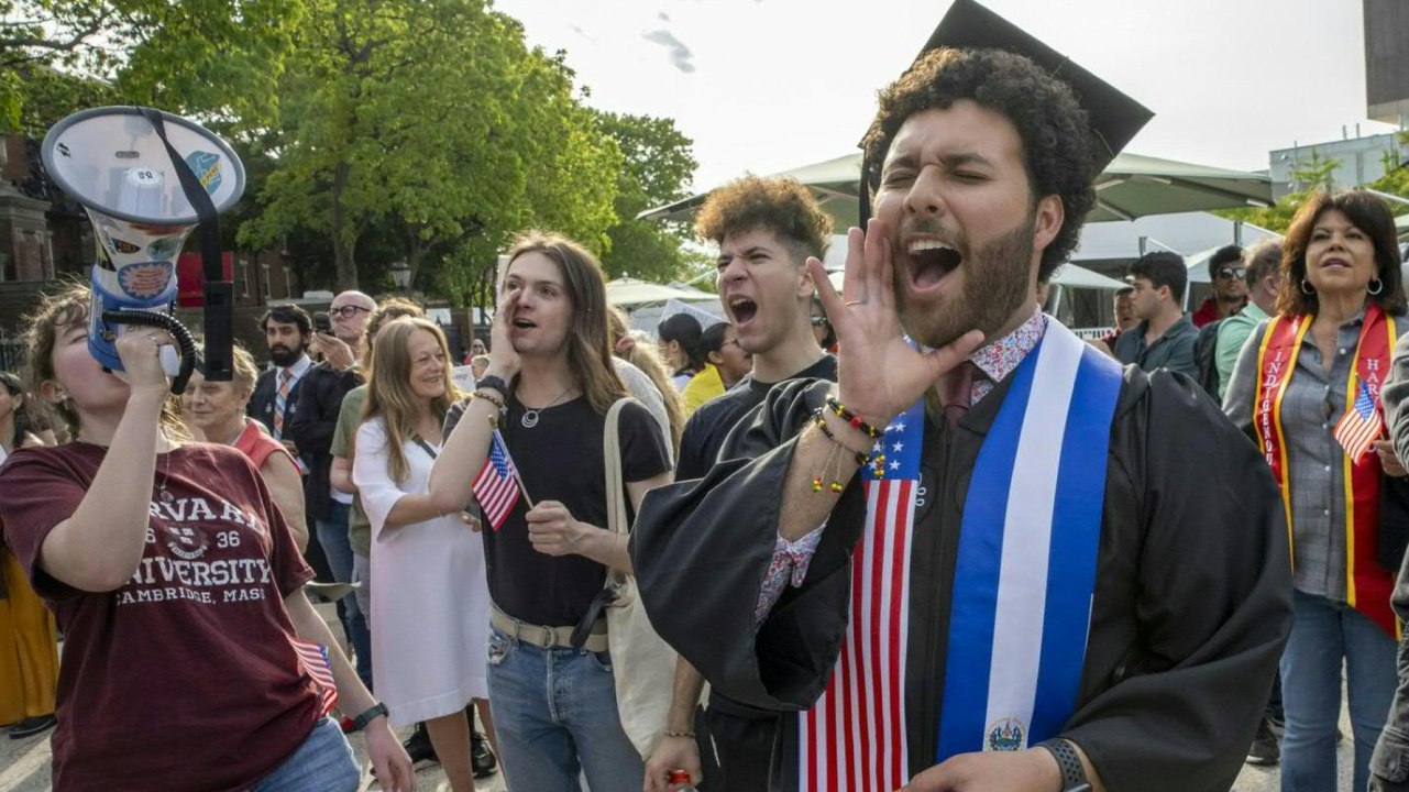 Proteste in Harvard gegen Mittelkürzungen der Trump-Regierung