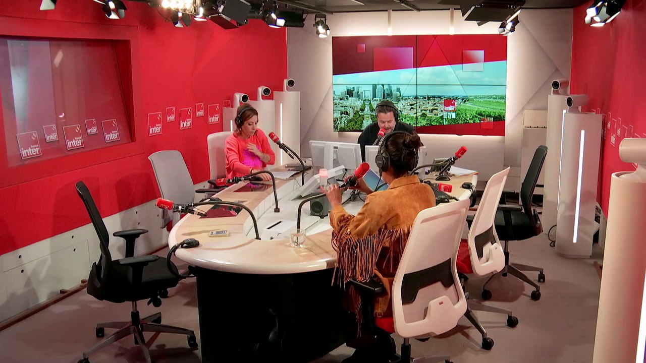 Amel Bent chante la "Décharge mentale" : "Il y a des femmes qui m'arrêtent dans la rue et qui me disent merci"