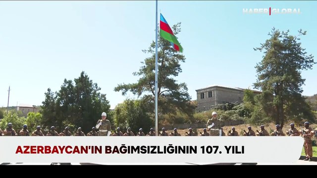 Azerbaycan bağımsızlığının 107. yılını kutluyor