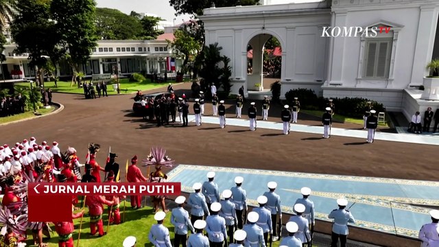 Disambut Hangat, Presiden Perancis Macron Peluk Presiden Prabowo di Istana