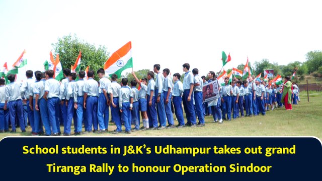 School students in J&K’s Udhampur takes out grand Tiranga Rally to honour Operation Sindoor