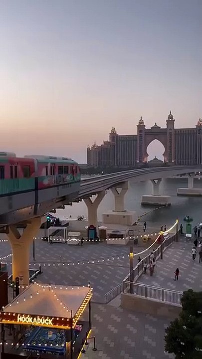 Exploring Palm Jumeirah Dubai UAE  Luxury Island Paradise