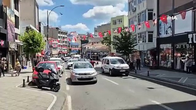 Trafiği felç eden sürücüler yandı! Sokak sokak dolaşıp PTS ile ceza kesiyorlar