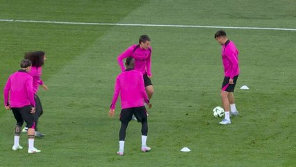 Chelsea MD1 training ahead of conference league final