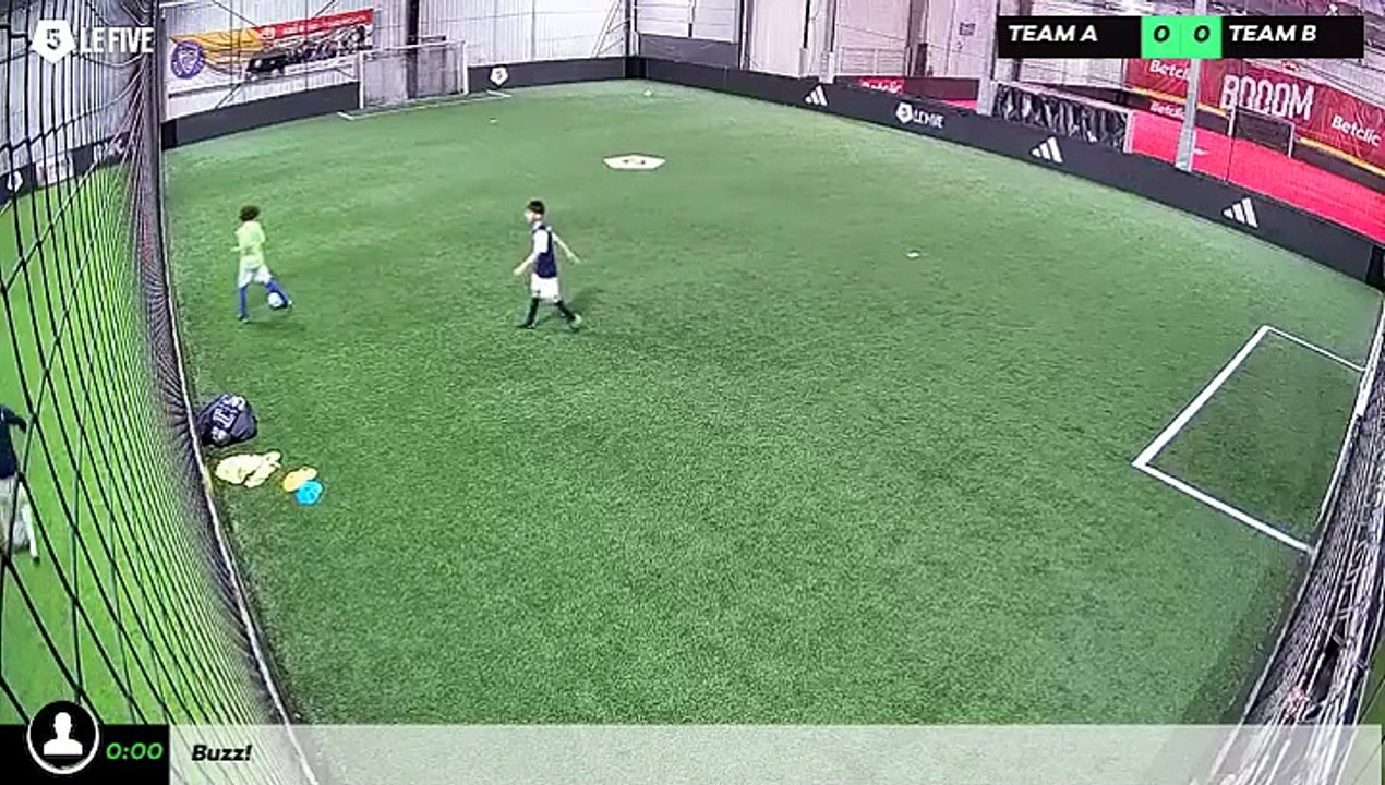 Reims 28/05 à 12:59 - Football Terrain 2 adidas (LeFive Reims)