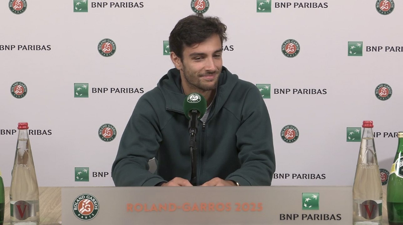 Roland-Garros 2025 - Lorenzo Musetti : "Je ne vois jamais de fans du PSG dans les vestiaires de Roland-Garros"