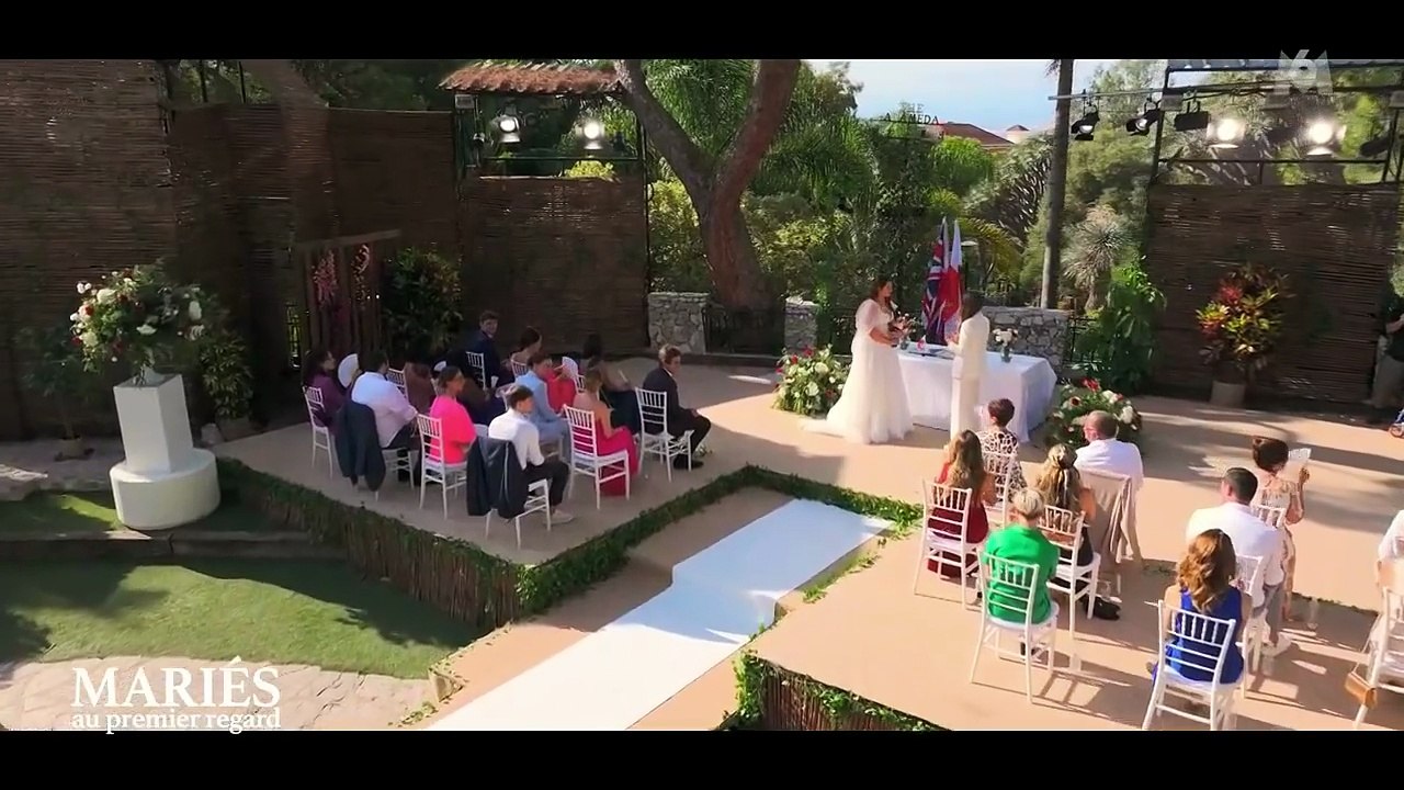 Mallaury et Mélanie se marient dans Mariés au premier regard 2025.