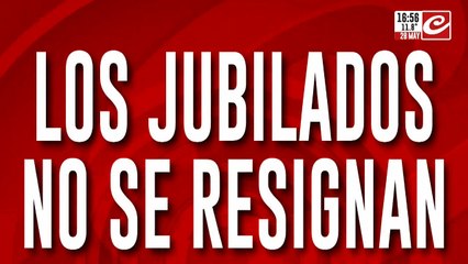 Máxima tensión en la plaza: los jubilados no se resignan