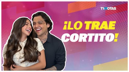 Ángela Aguilar fue captada escondida entre bocinas para espiar a Nodal durante su concierto
