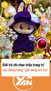 Giới trẻ chi chục triệu trang trí cây thông bằng gấu bông