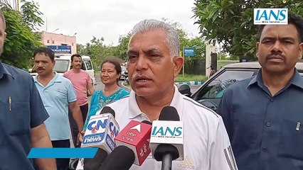 बंगाल की जनता ममता बनर्जी सरकार पर भरोसा नहीं कर पा रही: दिलीप घोष