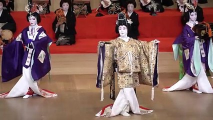 Un espectáculo centenario reúne en Tokio a las últimas geishas de Japón