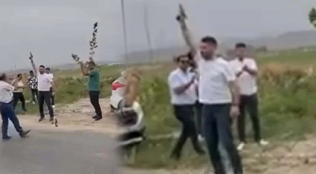 Belediye başkan yardımcısı düğünde havaya ateş açtı