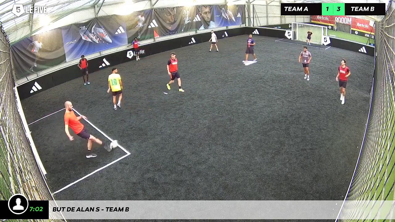 But de Alan S - Team B