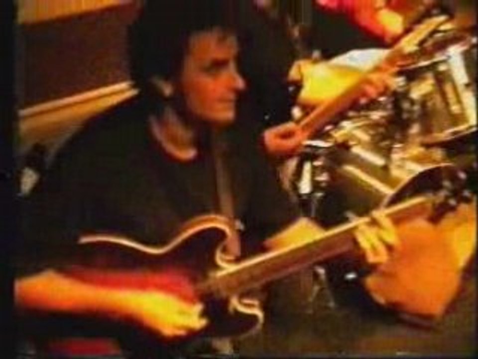 Los Relevos - I Feel Fine