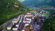 Brezoi Town Festival Surrounded by Mountains | Festivalul din Brezoi în Munți