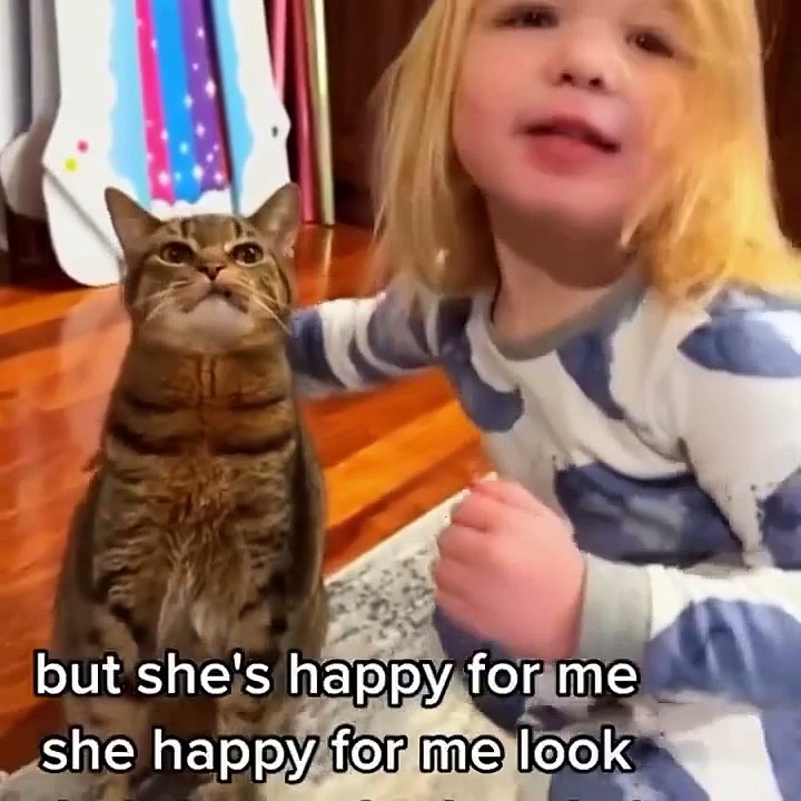 Cute baby vs cat new viral funny video 📸😹 animals love ❤️😘 cat lover 🤣😍 funny baby's 😅🤩#shorts #shortvideos #viralvideos #viralshorts #funny #funnyvideos #comedy #kids #cats #animals #love #care