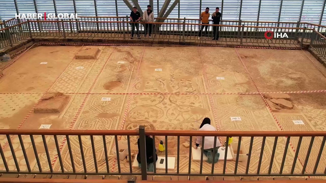 "Cennet Bahçesi" mozaiğinde restorasyon ve konservasyon başladı