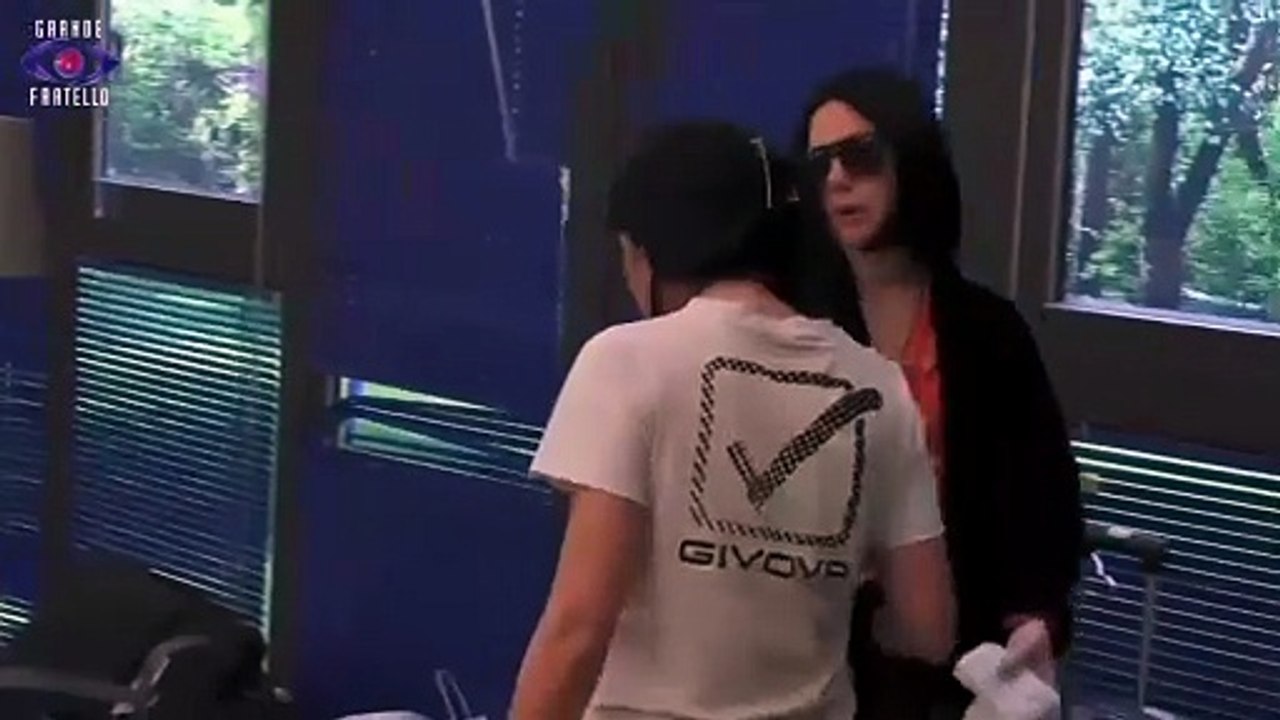 Maria e Jessica parlano