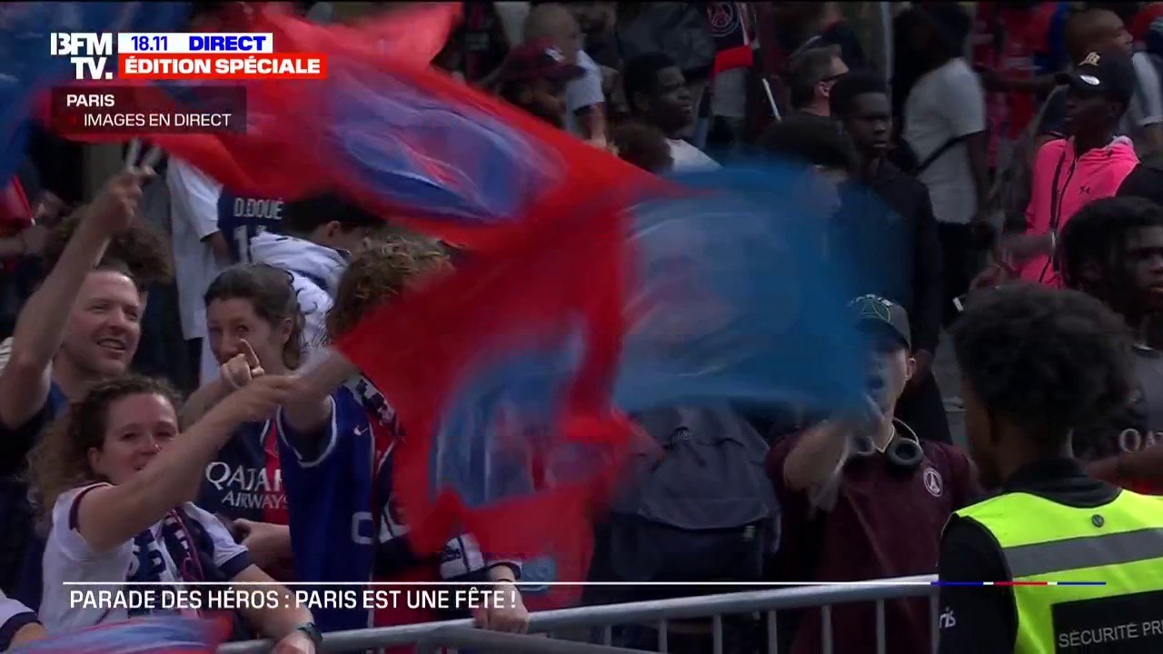 "On a vécu un moment exceptionnel": les supporters du PSG ont pu célébrer la victoire des joueurs parisiens en Ligue des Champions sur les Champs-Élysées
