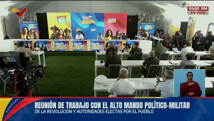 Jefe de Estado sostiene reunión de trabajo con el Alto Mando Político-Militar de la Revolución