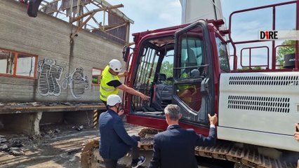 Bologna - LEPORE SULL'ESCAVATORE, PARTE DEMOLIZIONE EX CASARALTA (29.05.25)