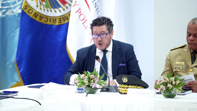 Ruenion OEA y Ministra de Interior y Policía, Faride Raful