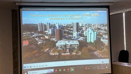 Apresentado edital para implantação de estacionamento rotativo pago em Umuarama